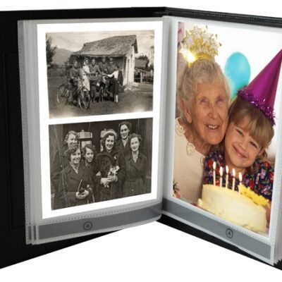 Det Talende Fotoalbum til ældre med en blanding af familiebilleder og billeder fra gammel tid.